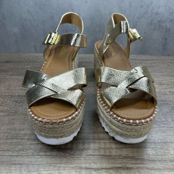 Soda~Women’s~Gold Platform Wedge Espadrille SANDALS Buckle Open Toe~Size 8.5 - Picture 3 of 9